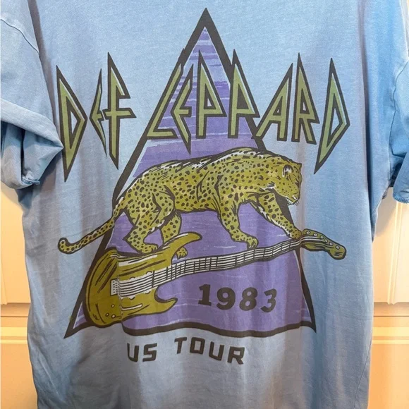 American Eagle Outfitters BLUE AE Band Tee - Picture 2 of 4